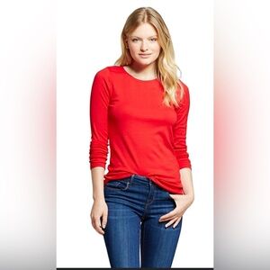 Red cotton blend long sleeve tee with crew neck | size S